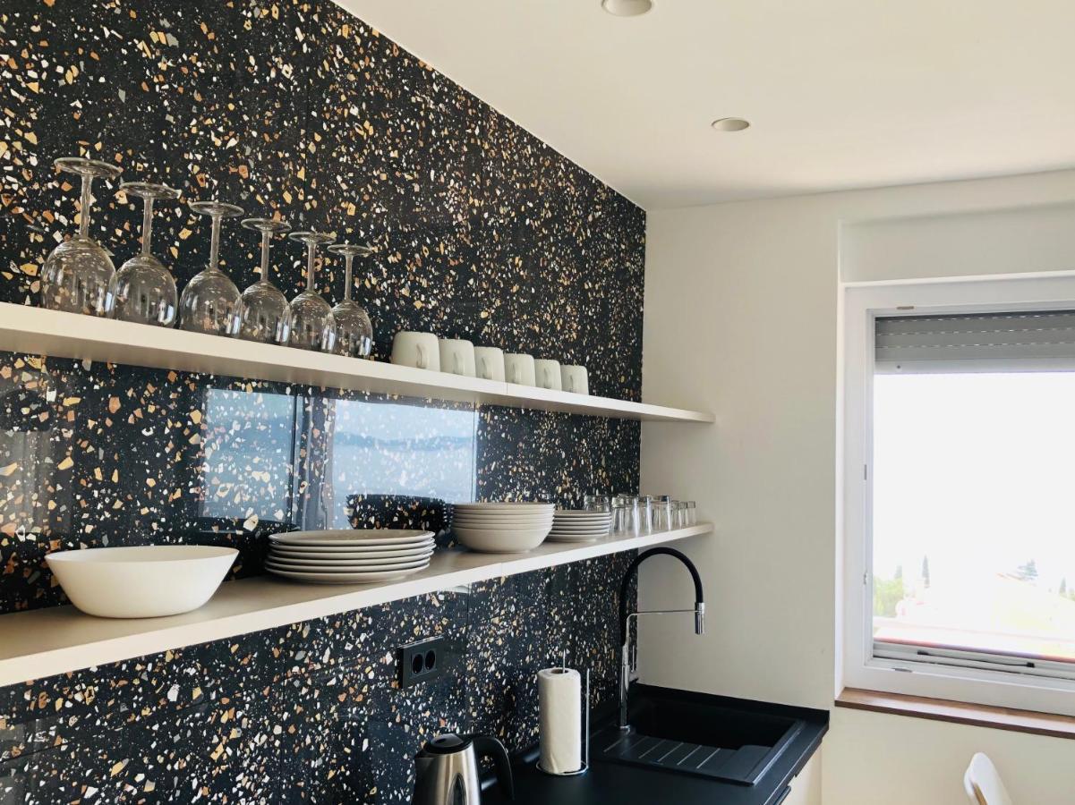 Apartman Meghan Novi Vinodolski Ngoại thất bức ảnh